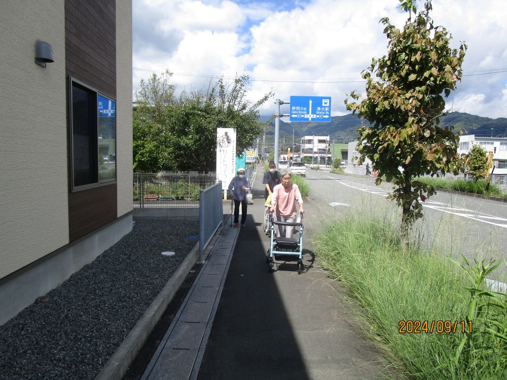 静岡市清水区老人ホーム_食べ歩きツアー吉野寿司