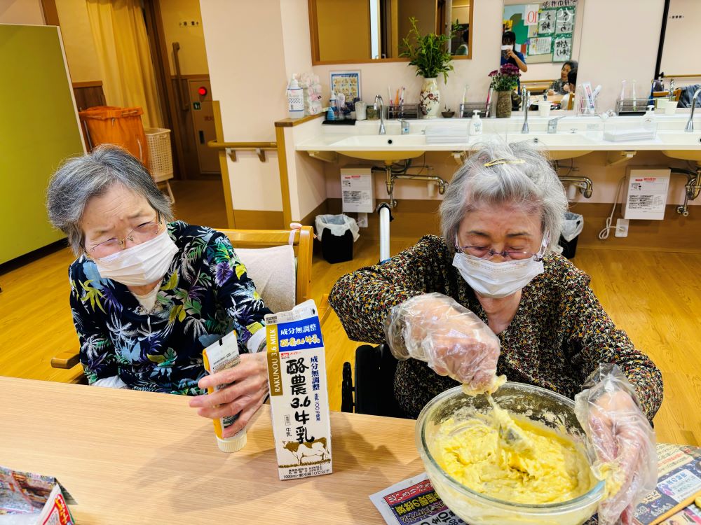 静岡市清水区老人ホーム_さつまいものホットケーキ