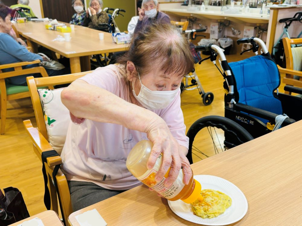 静岡市清水区老人ホーム_さつまいものホットケーキ