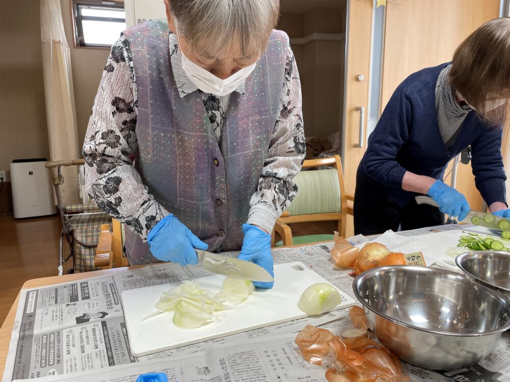 藤枝市老人ホーム_ポテトサラダ作り前編