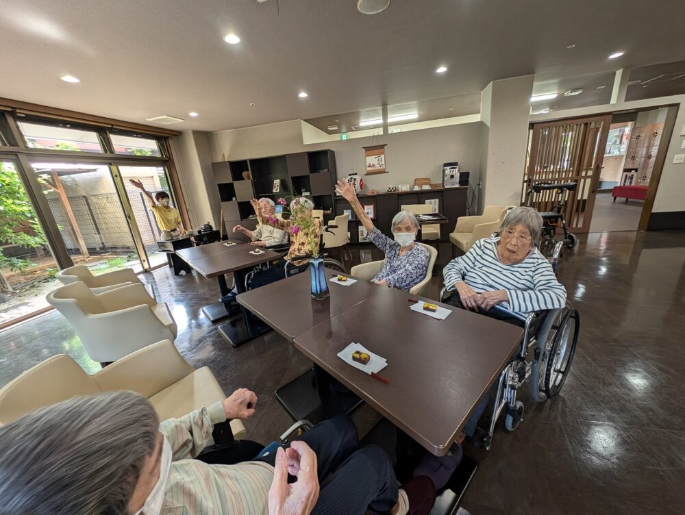 静岡市葵区有料老人ホーム_秋のお茶会