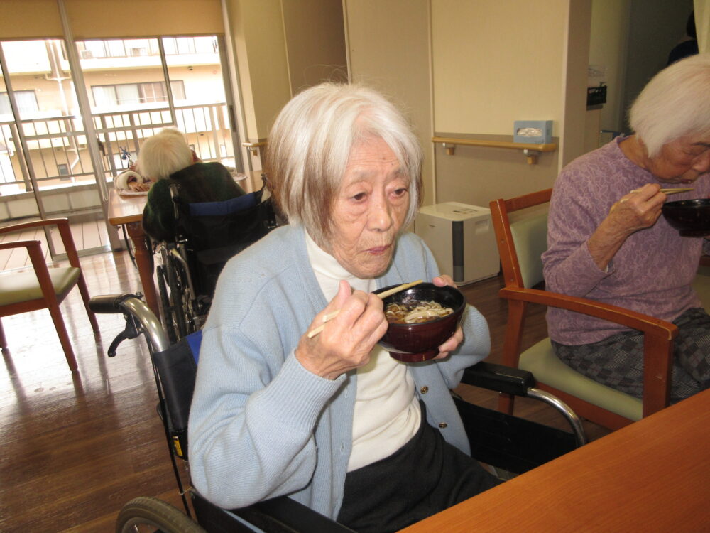 静岡市葵区有料老人ホーム_五感イベントにしんそば