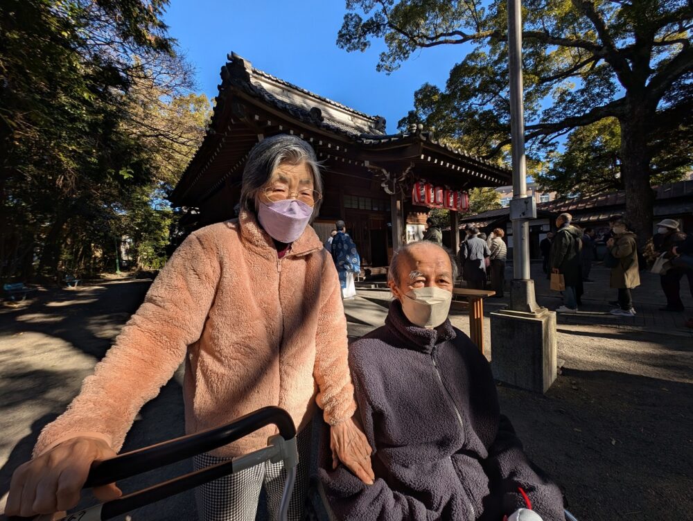 静岡市葵区有料老人ホーム_熊野神社へ初詣