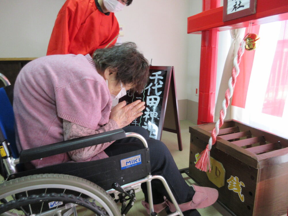 静岡市葵区老人ホーム_初詣千代田神社2025