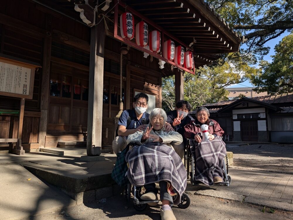 静岡市葵区有料老人ホーム_熊野神社へ初詣